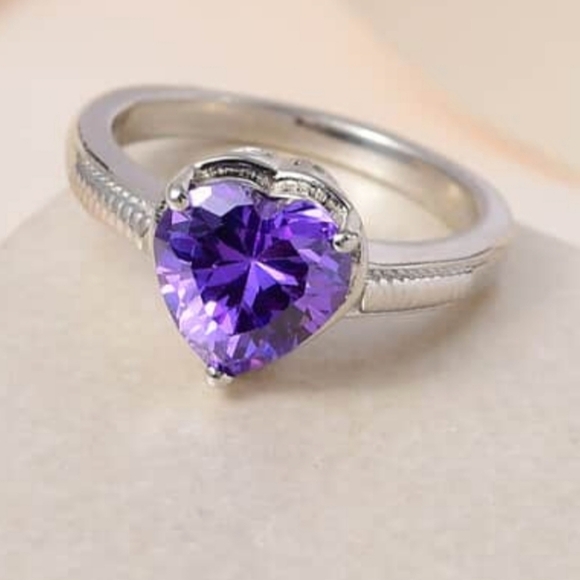 🆕️💍 KARIS SIMULATED BLUE DIAMOND SOLITARE HEART RING 💍 - Picture 2 of 8